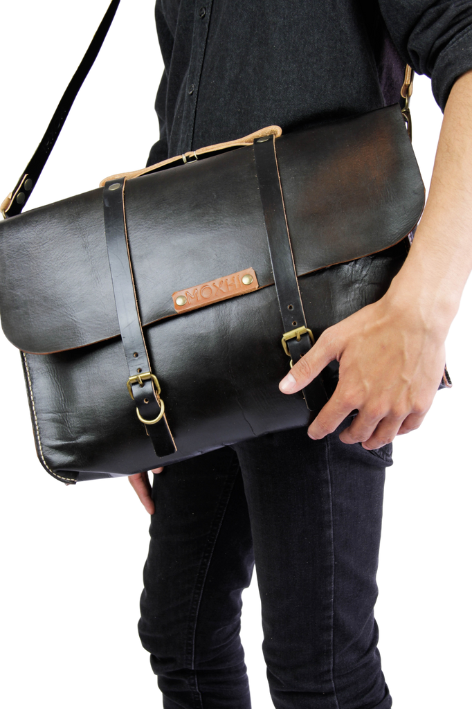 Cuero leather messenger on sale bag