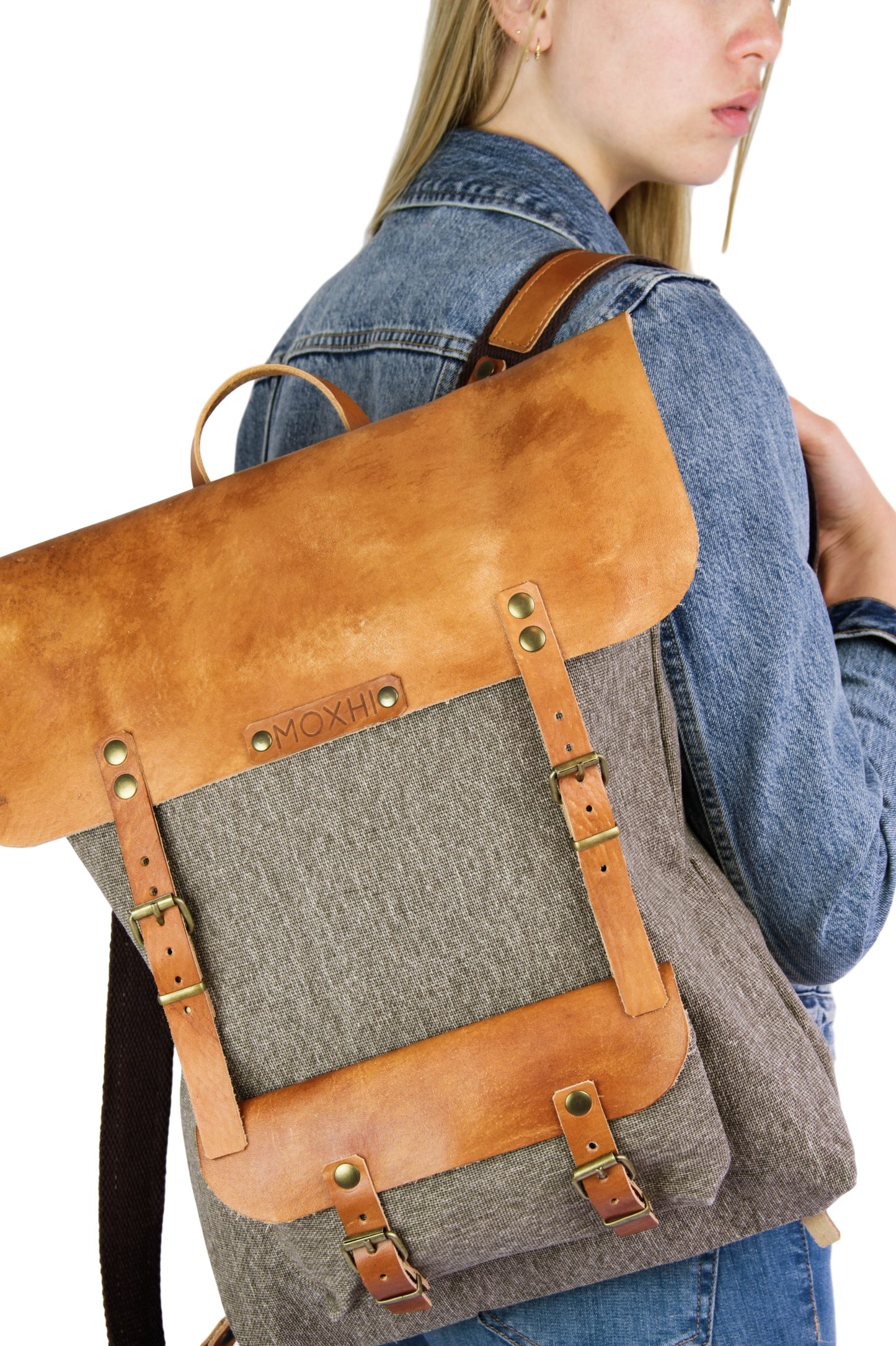 Viajero classic artisanal backpack handmade women